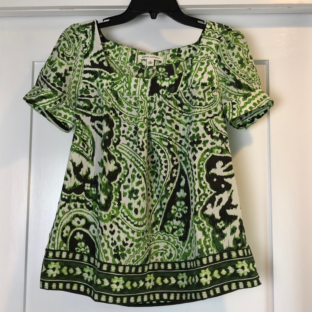 Banana Republic 100% Silk Green Print Top